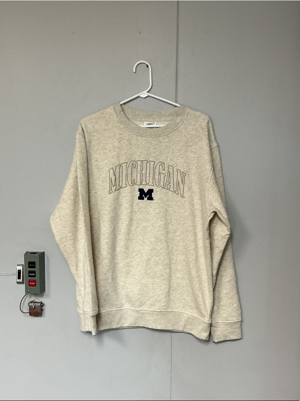 Rivalry Threads Michigan Crewneck Sweater - Cream & Navy